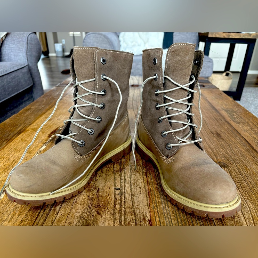 Timberland Women's Authentics Teddy Fleece Fold-Down waterproof boots size 8